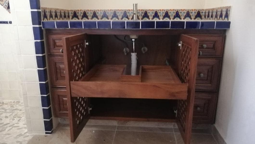 tradtional style vanity open